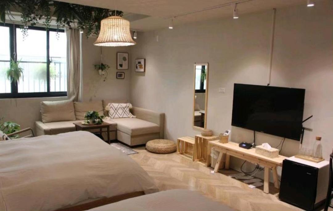 Hotel 微趣 Wechill Tainan Habitación foto